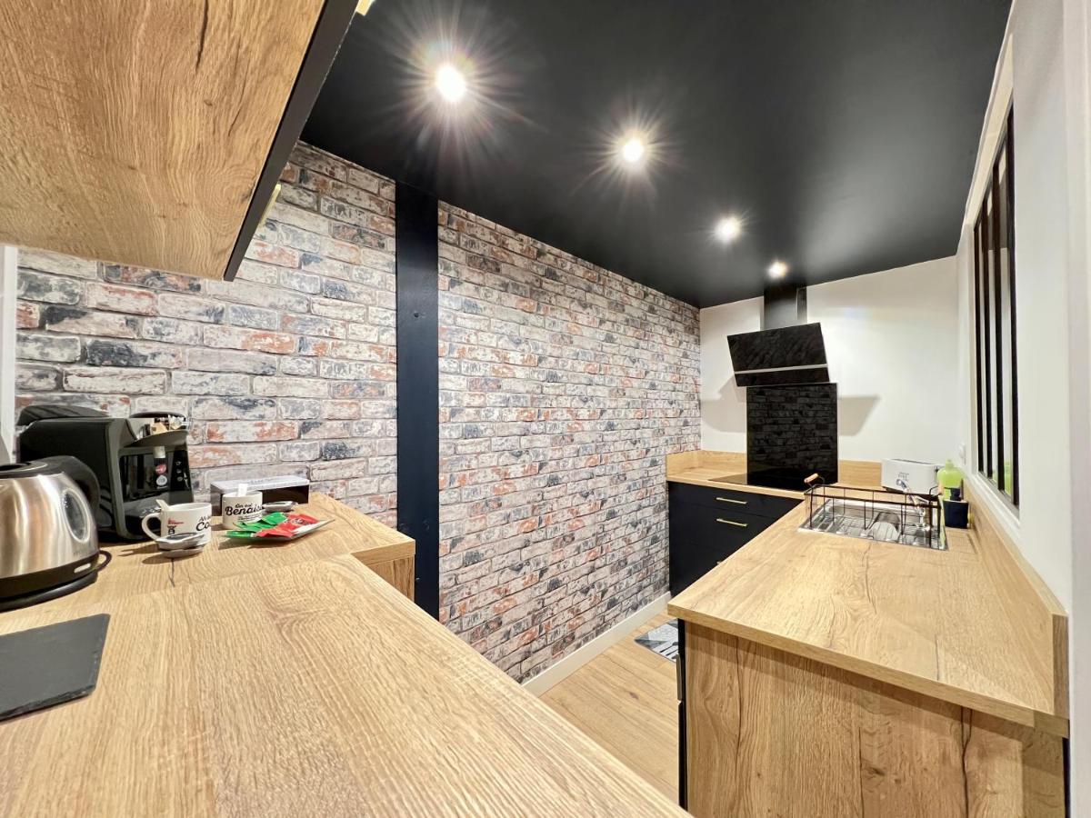 הוילה פואטייה Le Loft ~ A 4 Min De La Gare, Fibre + Parking Prive מראה חיצוני תמונה